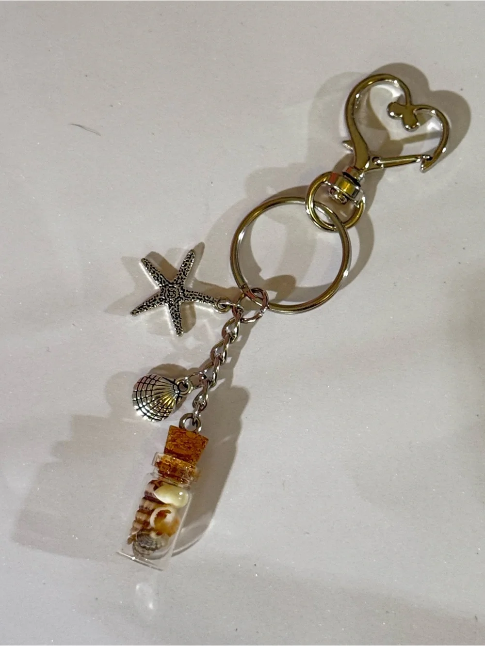 NWT Handmade Silver Heart Keychain/Bag Charm with Shells in a Bottle - Picture 4 of 8
